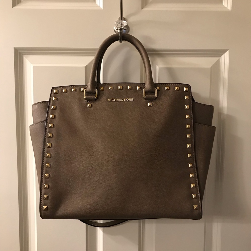 Michael Kors Leather Handbag